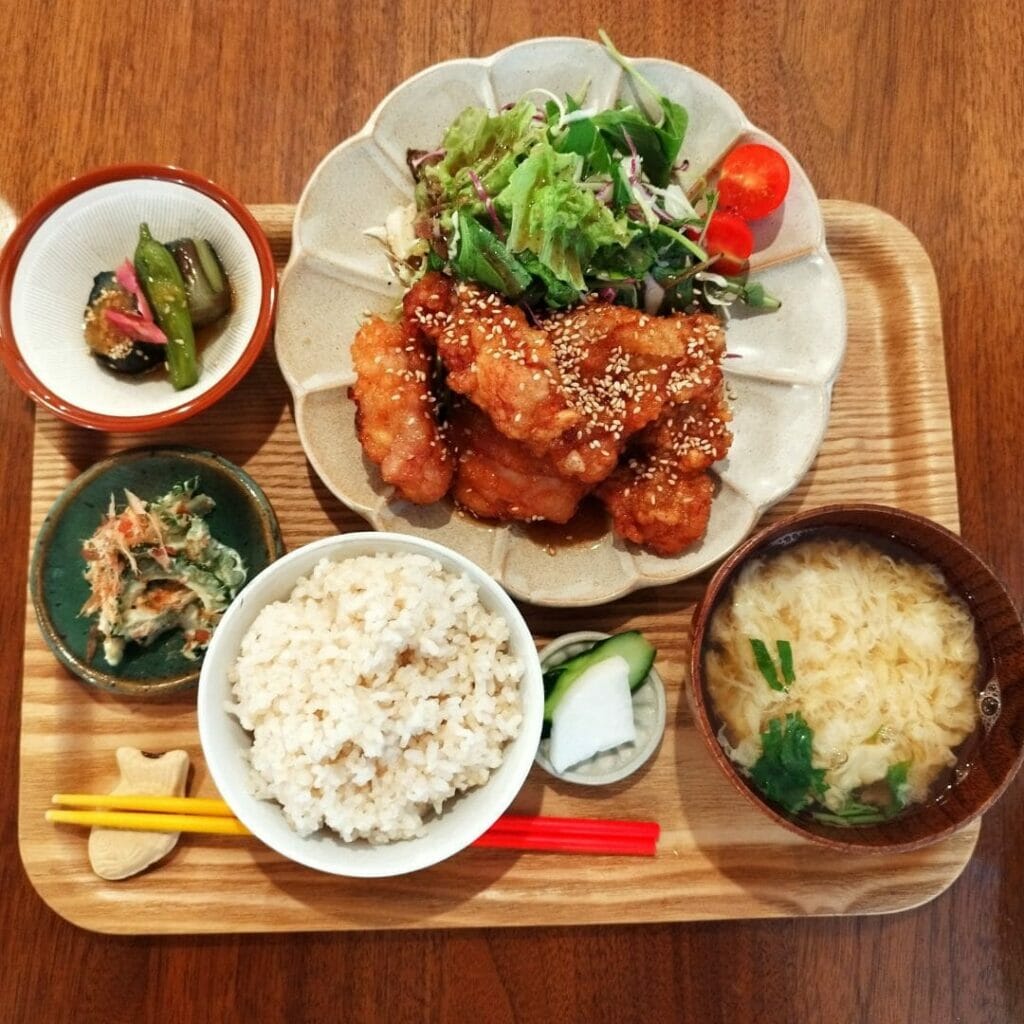 のっぺ食堂のあまだれ鶏からあげ定食