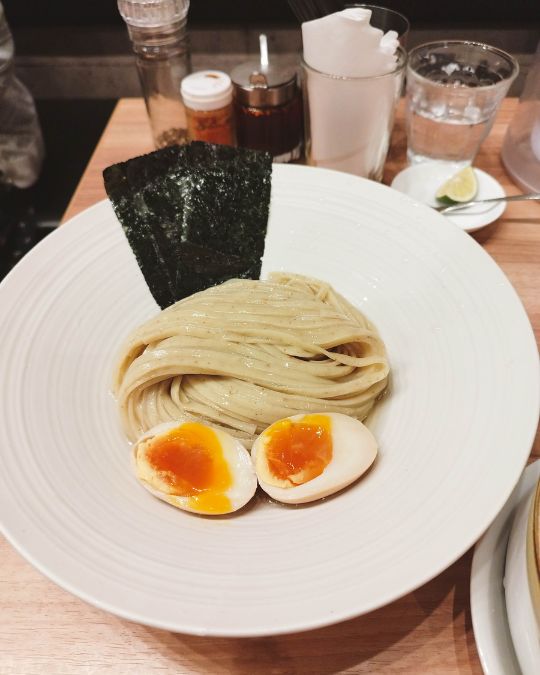 麺処 ほん田-麺、板のり、味玉